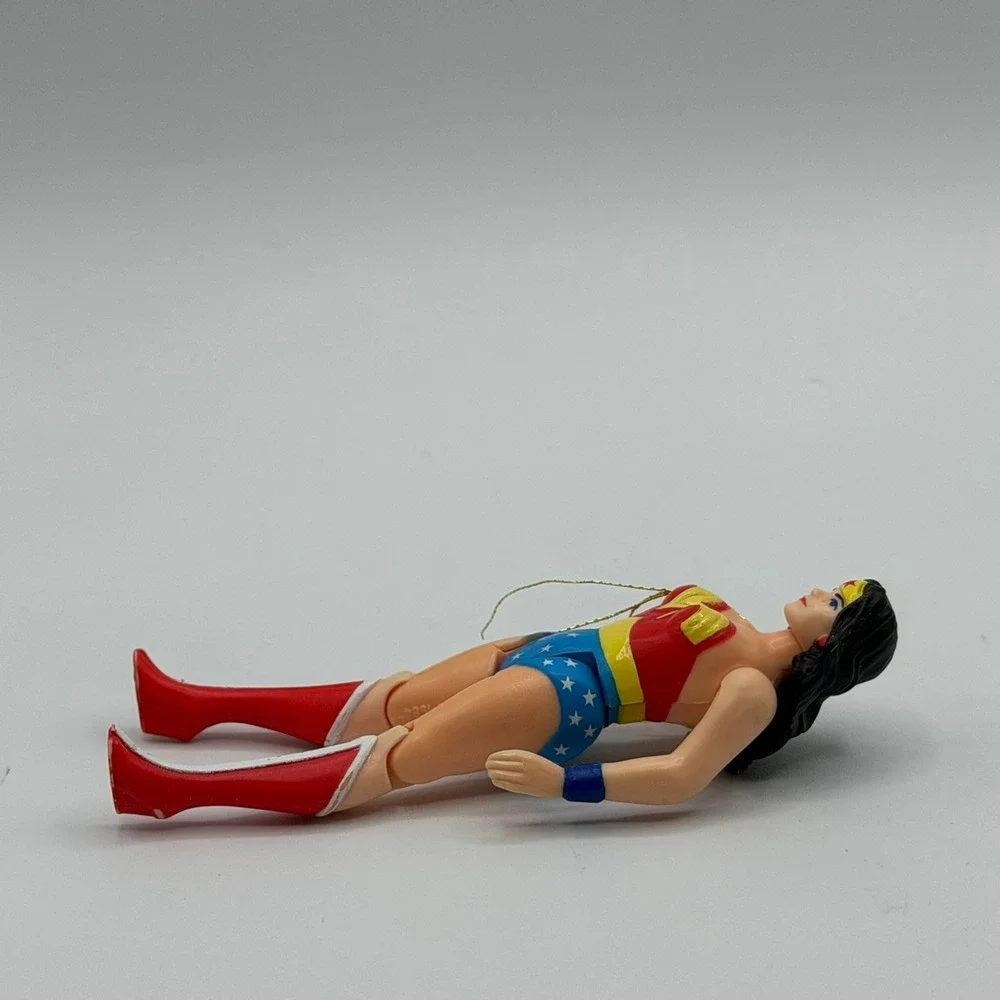 Vintage 1984 Kenner DC Super Powers Wonder Woman Action Figure with Lasso